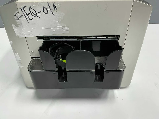 Uchida - bc-10 - business card cutter - afbeelding 7 van  12