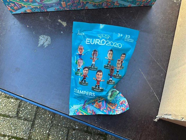 Uefa voetbal stempel figuren (192x) - afbeelding 3 van  5