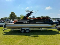 Uf equipment - 2026 - 25 foot luxe pontonboot met yamaha 100pk 2026 en gekeurde trailer 2026 - afbeelding 17 van  26