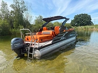 Uf equipment - 2026 - 25 foot luxe pontonboot met yamaha 100pk 2026 en gekeurde trailer 2026 - afbeelding 21 van  26