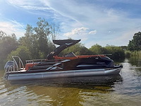 Uf equipment - 2026 - 25 foot luxe pontonboot - afbeelding 13 van  26