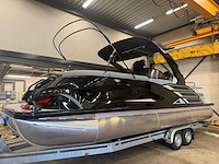 Uf equipment - 2026 - 25 foot luxe pontonboot - afbeelding 8 van  13