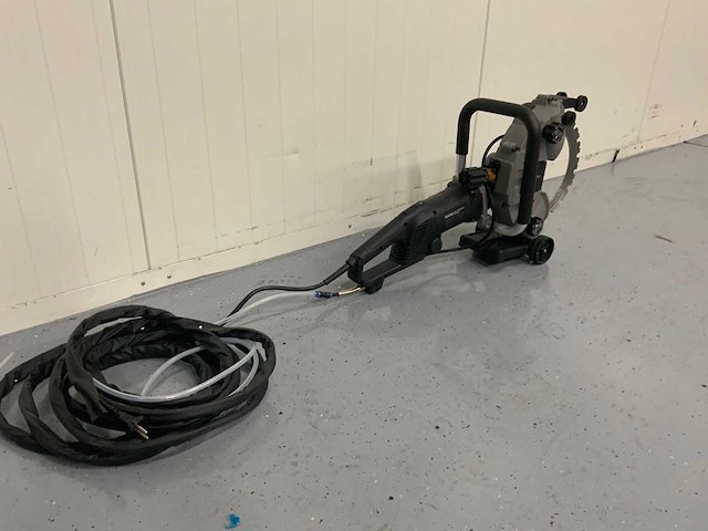 Uf equipment - 2026 - ac7400 - betonzaag - afbeelding 3 van  19
