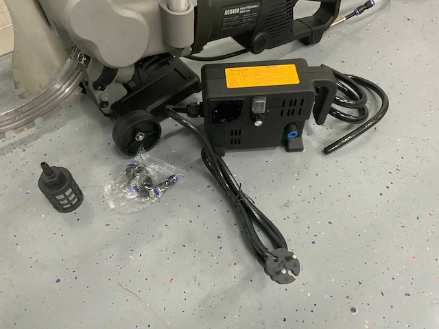 Uf equipment - 2026 - ac8400 - betonzaag - afbeelding 8 van  14