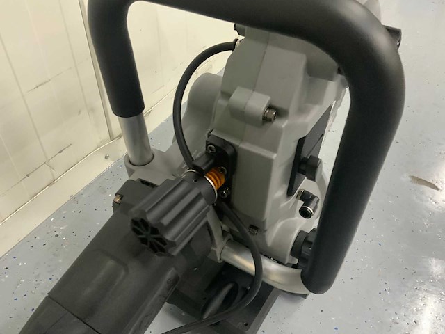 Uf equipment - 2026 - ac8400 - betonzaag - afbeelding 2 van  15