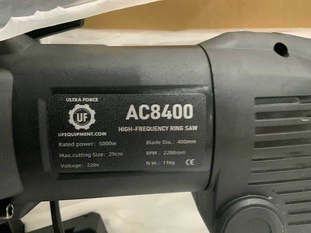 Uf equipment - 2026 - ac8400 - betonzaag - afbeelding 6 van  15