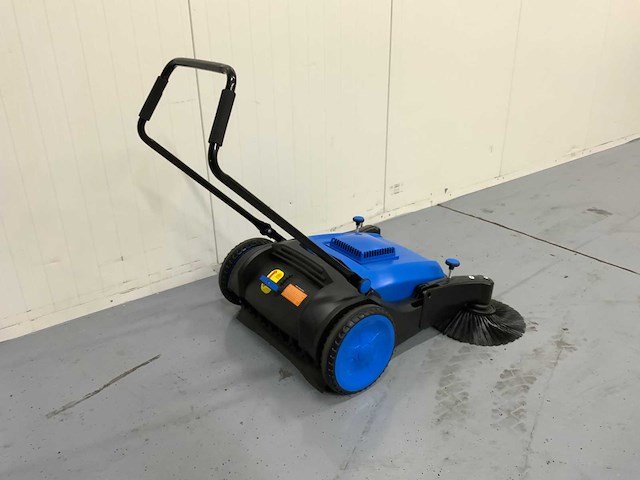 Uf equipment - sweeper veegmachine - afbeelding 1 van  19
