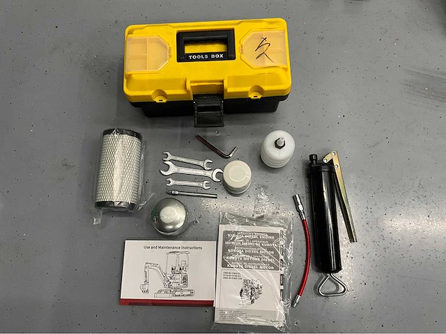 Uf equipment nm-18 - rupsgraafmachine 2026 - zwenk giek - 3 graafbakken - gereedschapskoffer - afbeelding 21 van  28