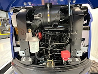 Uf equipment nm-18 - rupsgraafmachine 2026 - zwenk giek - 3 graafbakken - gereedschapskoffer - afbeelding 2 van  28