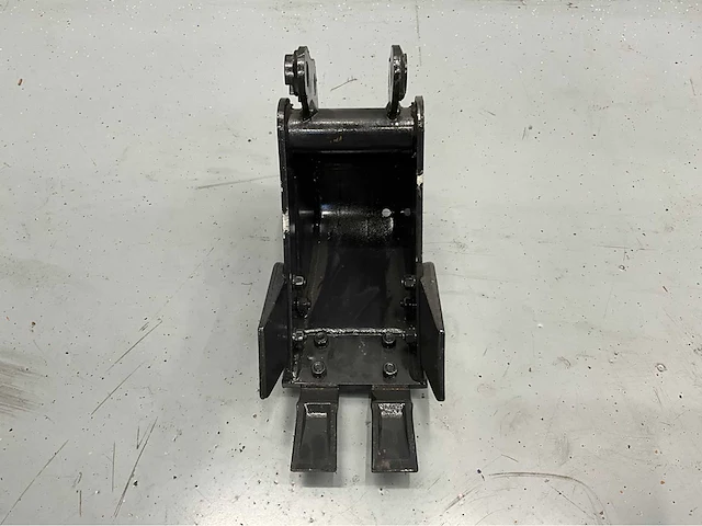 Uf equipment nm-18 - rupsgraafmachine 2026 - zwenk giek - 3 graafbakken - gereedschapskoffer - afbeelding 18 van  28