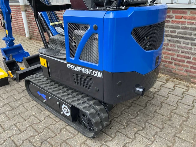 Uf equipment nm-e15 rupsgraafmachine - afbeelding 10 van  15