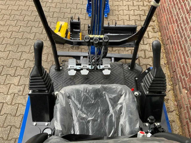 Uf equipment nm-e15 rupsgraafmachine - afbeelding 13 van  15