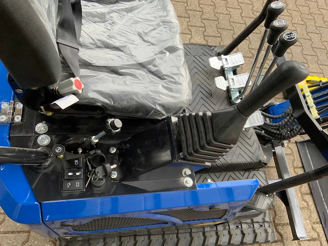 Uf equipment nm-e15 rupsgraafmachine - afbeelding 15 van  15