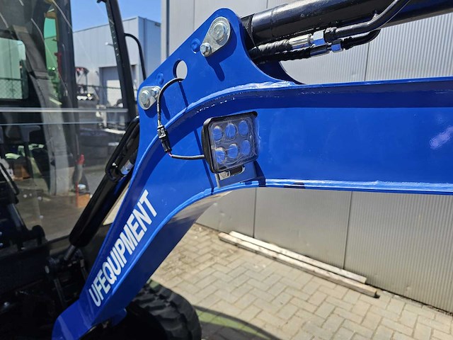 Uf equipment nm25 - minigraafmachine - snelwisselsysteem - 3 bakken - 2026 - afbeelding 10 van  31