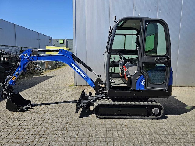 Uf equipment nm25 - minigraafmachine - snelwisselsysteem - 3 bakken - 2026 - afbeelding 1 van  31