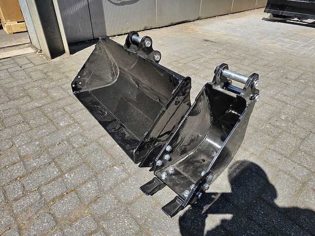 Uf equipment nm25 - minigraafmachine - snelwisselsysteem - 3 bakken - 2026 - afbeelding 23 van  31