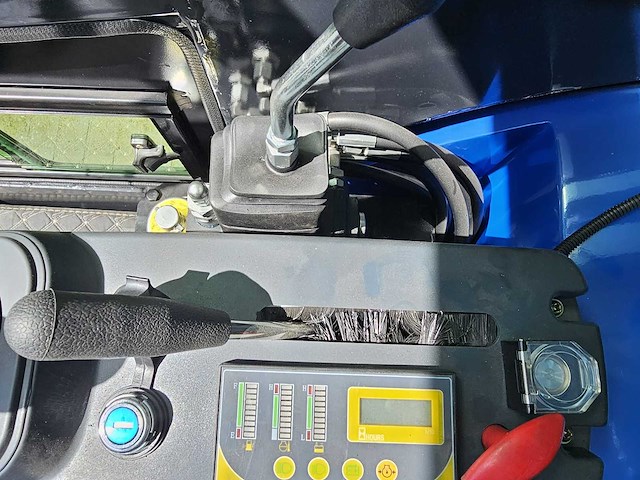 Uf equipment nm25 - minigraafmachine - snelwisselsysteem - 3 bakken - 2026 - afbeelding 14 van  27