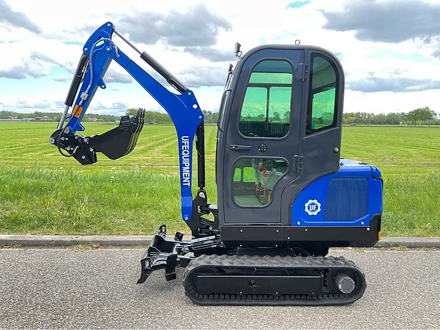 Uf equipment nm25 kubota - 2.5t minigraafmachine - snelwisselsysteem - 3 bakken - 2026 - afbeelding 7 van  15