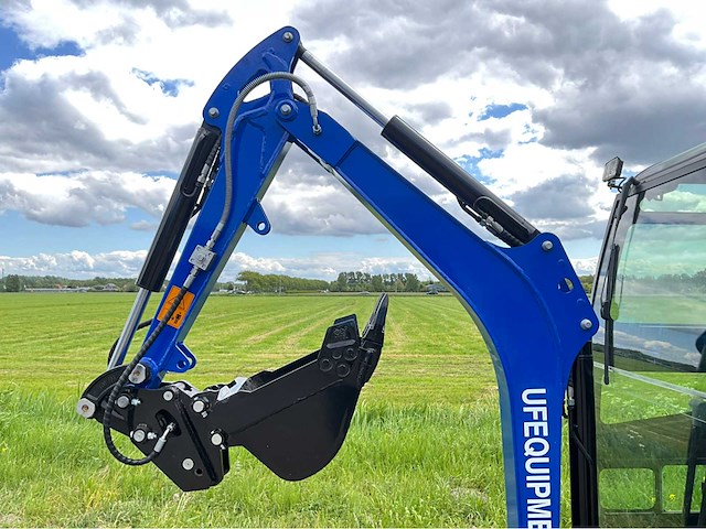 Uf equipment nm25 kubota - 2.5t minigraafmachine - snelwisselsysteem - 3 bakken - 2026 - afbeelding 14 van  15