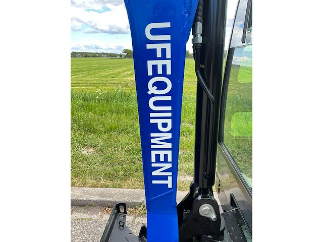 Uf equipment nm25 kubota - 2.5t minigraafmachine - snelwisselsysteem - 3 bakken - 2026 - afbeelding 17 van  27