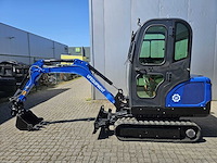 Uf equipment nm25 minigraver kubota motor en snelwisselsysteem incl. 3 bakken