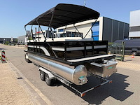 Uf marine - 2026 - 22ft - ponton boot / consoleboot - afbeelding 15 van  19