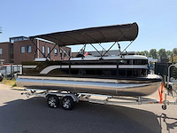 Uf marine - 2026 - 22ft - ponton boot / consoleboot - afbeelding 18 van  19