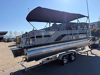 Uf marine - 2026 - 22ft - ponton boot / consoleboot - afbeelding 5 van  37