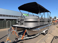 Uf marine - 2026 - 22ft - ponton boot / consoleboot - afbeelding 11 van  41