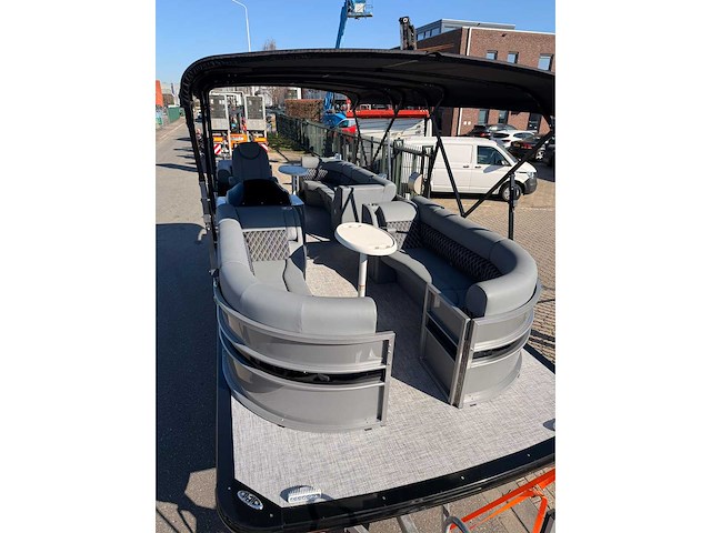 Uf marine - 2026 - 22ft - ponton boot / consoleboot - afbeelding 42 van  43