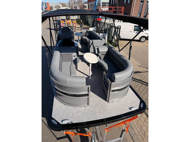 Uf marine - 2026 - 22ft - ponton boot / consoleboot - afbeelding 43 van  43