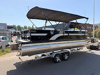 Uf marine - 2026 - 22ft - ponton boot / consoleboot - afbeelding 17 van  19