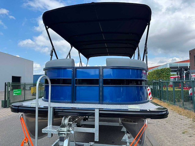 Uf marine - 2026 - 22ft - ponton boot / consoleboot - afbeelding 10 van  10