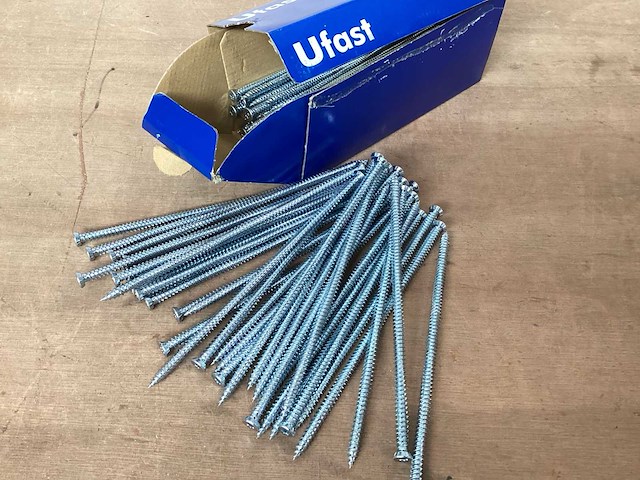 Ufast ufczs75202 kozijnschroef 7,5x202 verzinkt (4800x) - afbeelding 1 van  4