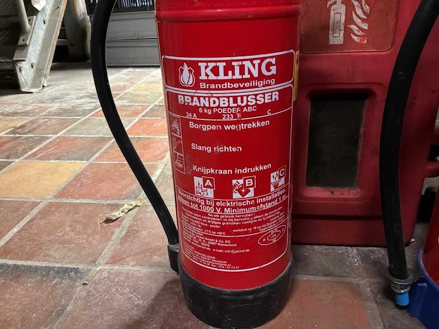 Ufo-flame / kling abc poeder 6 kg brandblusser (2x) - afbeelding 2 van  6