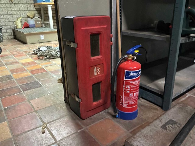 Ufo-flame / kling abc poeder 6 kg brandblusser (2x) - afbeelding 3 van  6