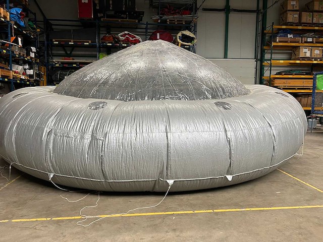 Ufo opblaasbaar - afbeelding 2 van  4