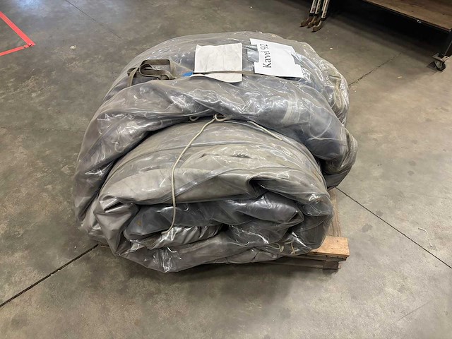 Ufo opblaasbaar - afbeelding 3 van  4