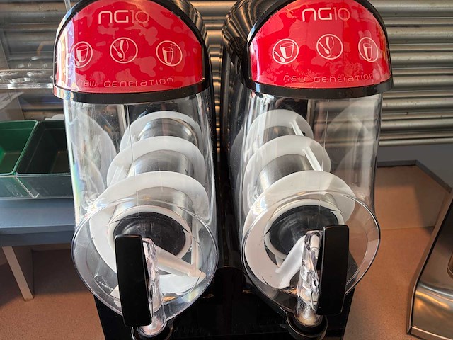 Ugolinie - n910 new generation - dubbele slush puppy machine - afbeelding 3 van  6