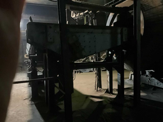 Uhde - transport schudbank - afbeelding 6 van  14