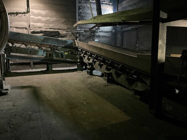 Uhde - transport schudbank - afbeelding 7 van  14