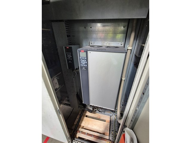 Uht - afbeelding 11 van  31