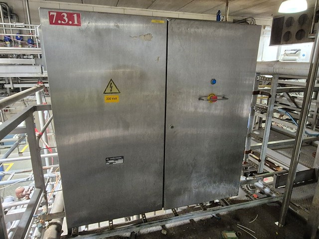 Uht - afbeelding 15 van  31