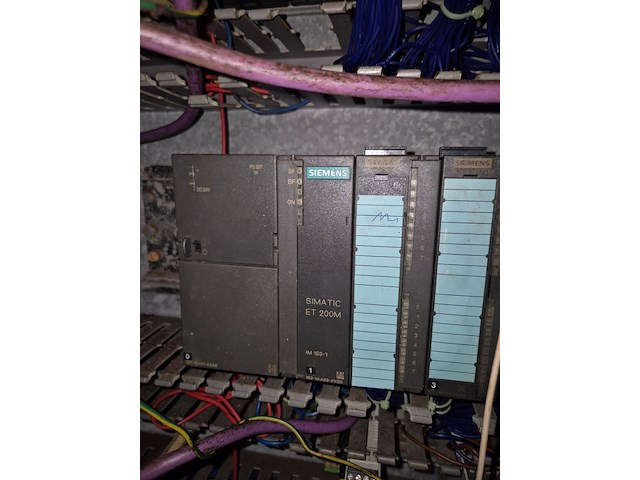 Uht - afbeelding 17 van  31