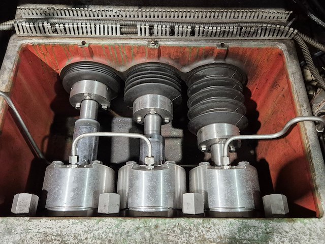 Uht - afbeelding 27 van  31