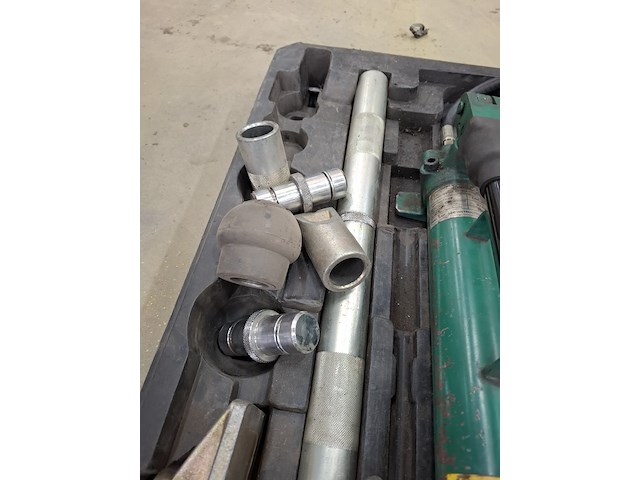 Uitdeukset compac - afbeelding 7 van  10