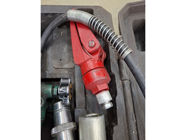 Uitdeukset compac - afbeelding 10 van  10