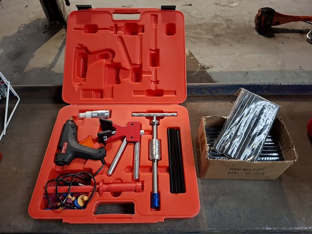 Uitdeukset, uitdeuken zonder spuiten - afbeelding 1 van  6