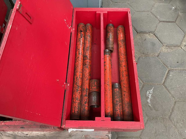 Uitdeukset - afbeelding 3 van  4