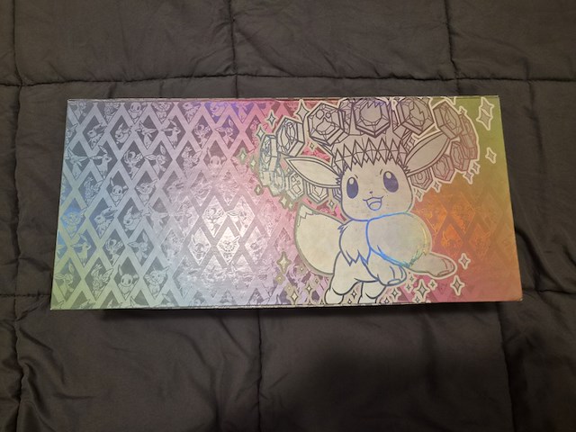 Uitgebreide pokémon kaartenverzameling met prismatic evolutions box, holo's en accessoires - afbeelding 6 van  40